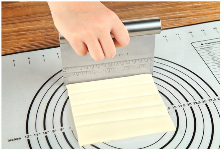 łopatka do kruchego ciasta.jpg